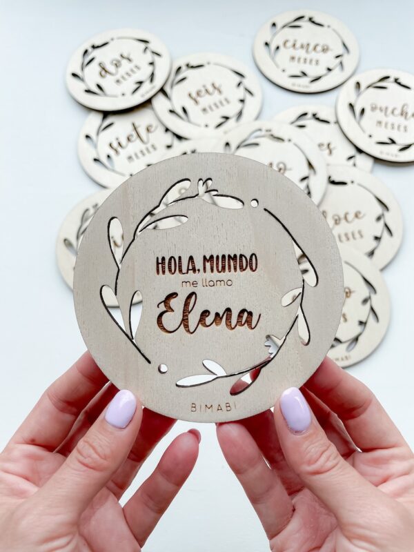 Pack cumple mes Botanic personalizado y fabricado en madera.